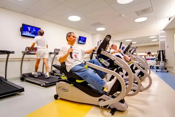 Exercise-rehabilitation3-600x400